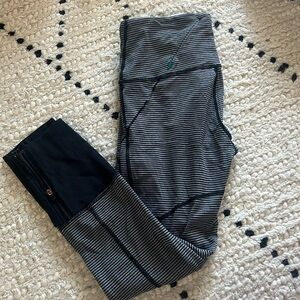 Lulu lemon leggings, size 6